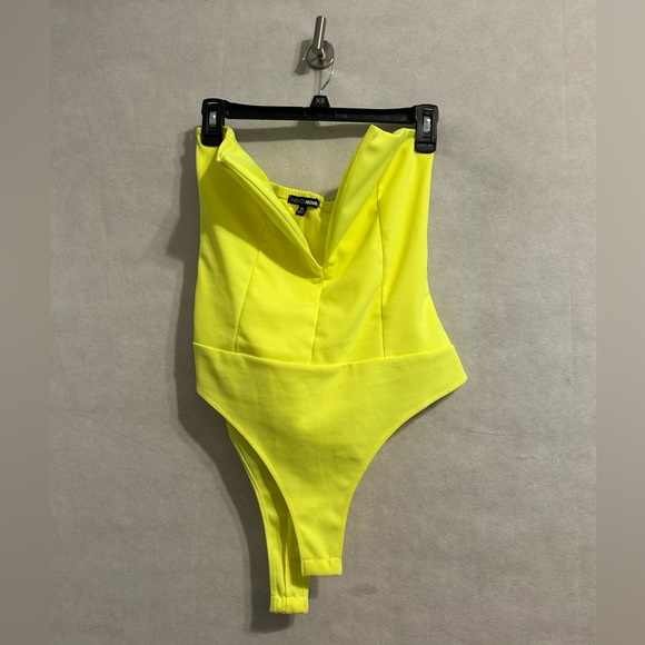 Fashion Nova strapless size XL - Picture 1 of 3